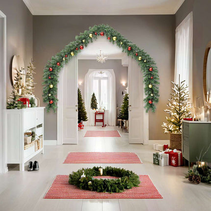 Guirlande De Noël Décorée Avec Boules Et Lumières Led