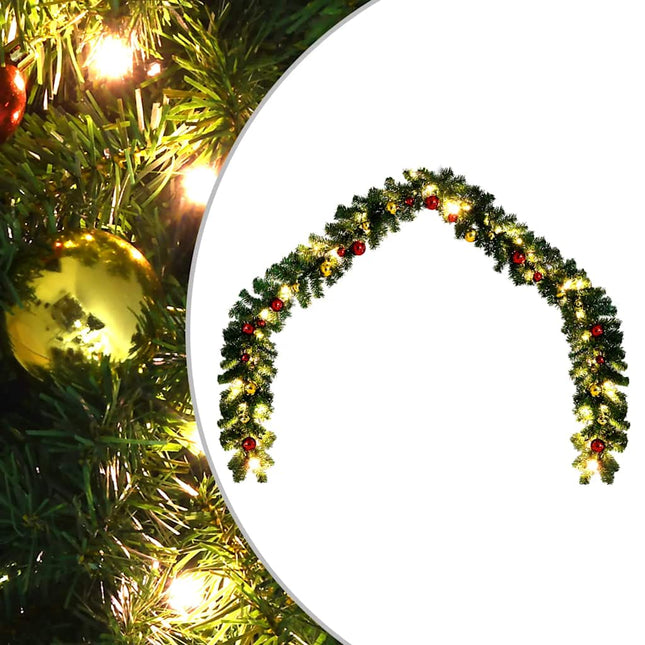 Guirlande De Noël Décorée Avec Boules Et Lumières Led